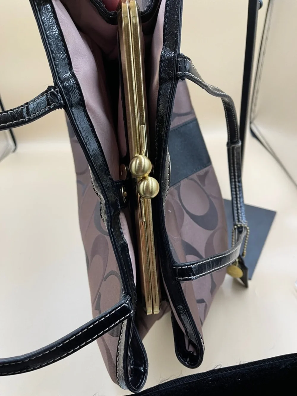 Coach Canvas Jacquard Tote with Kisslock Hottest Trend this year oh so good